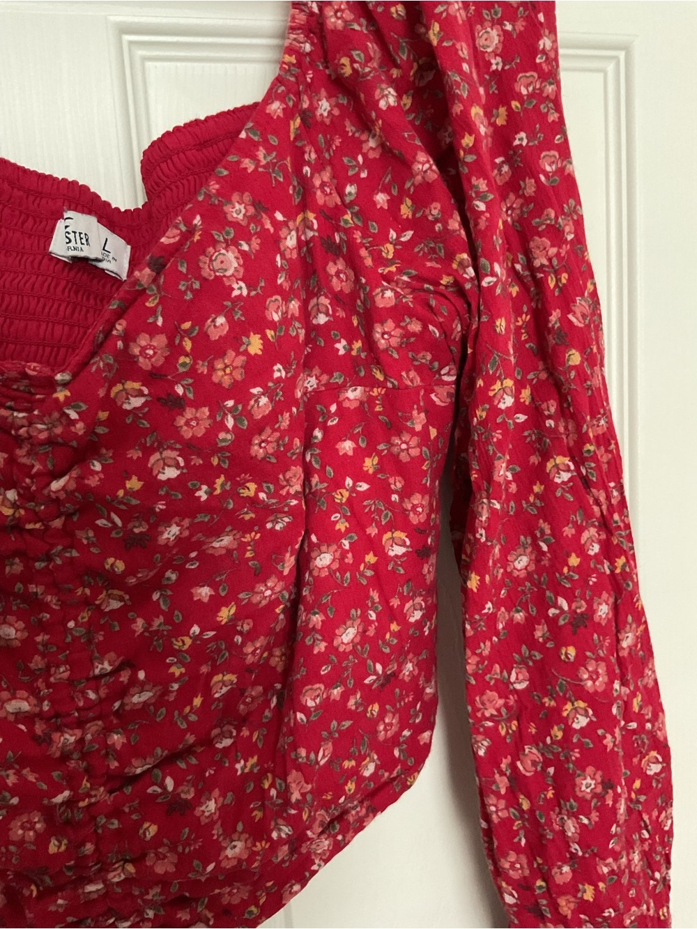 Hollister Red Floral Long-Sleeve Smocked Top - Picture 2 of 4